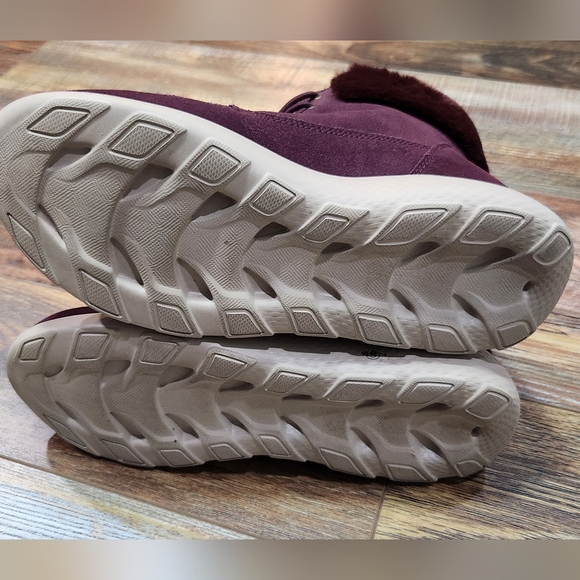 Skechers Burgundy On-The-Go Ankle Boots - Picture 6 of 7